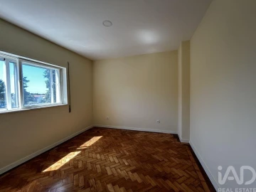 Apartamento T2 para Arrendamento em Ramalde