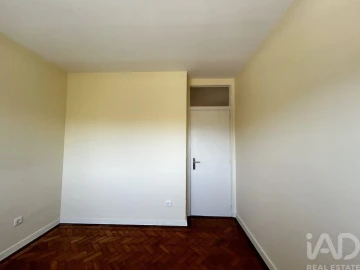Apartamento T2 para Arrendamento em Ramalde