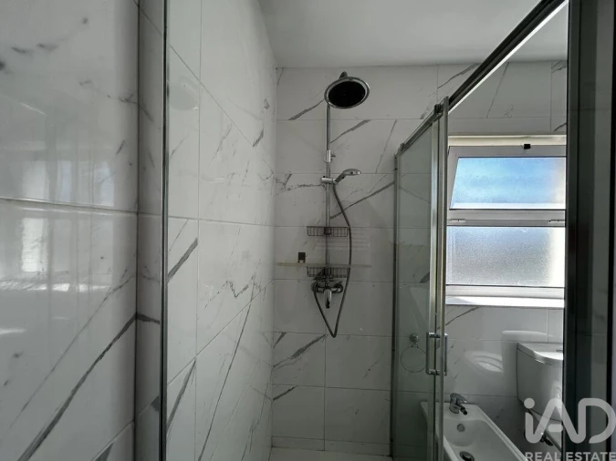 Apartamento T2 para Arrendamento em Ramalde Foto 17