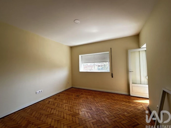 Apartamento T2 para Arrendamento em Ramalde Foto 19