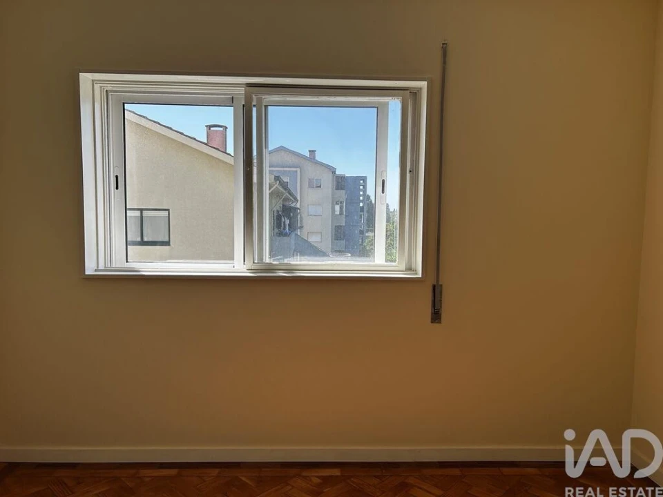 Apartamento T2 para Arrendamento em Ramalde Foto 12