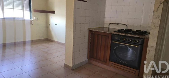 Moradia T3 para Venda em Cadaval e Pêro Moniz