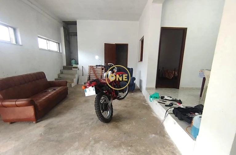 Moradia T4 para Venda em Ceira Foto 3