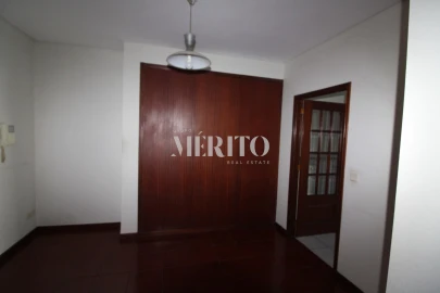 Apartamento T3 para Venda em Lomar e Arcos