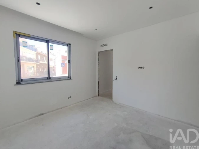 Apartamento T1 para Venda em Quarteira Foto 12