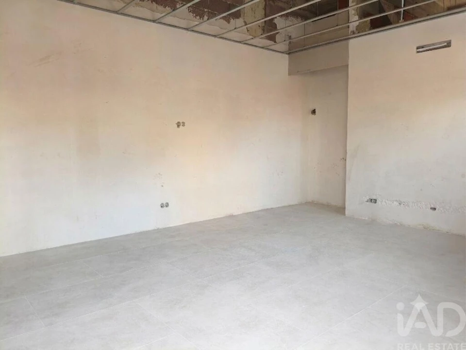 Apartamento T1 para Venda em Quarteira Foto 4
