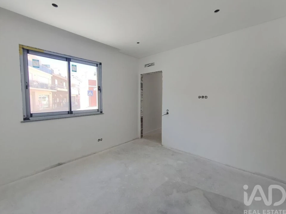Apartamento T1 para Venda em Quarteira Foto 12