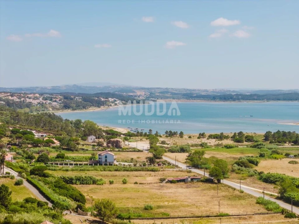 Moradia T2 para Venda em Foz do Arelho Foto 30