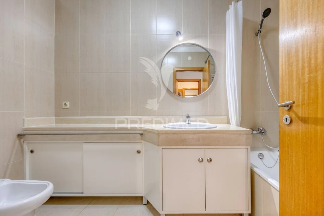 Apartamento T2 para Venda em Moreira Foto 16