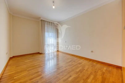 Apartamento T2 para Venda em Moreira
