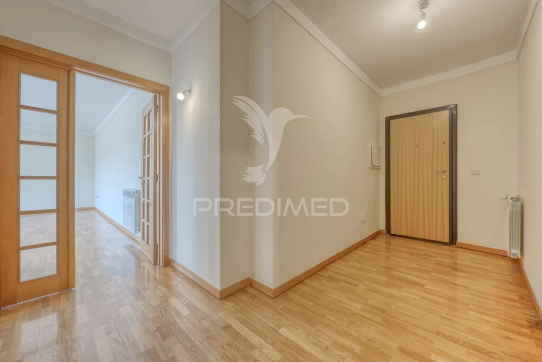 Apartamento T2 para Venda em Moreira Foto 6