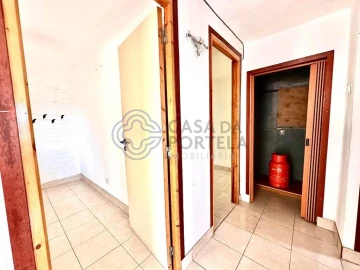 Prédio para Venda em Encosta do Sol