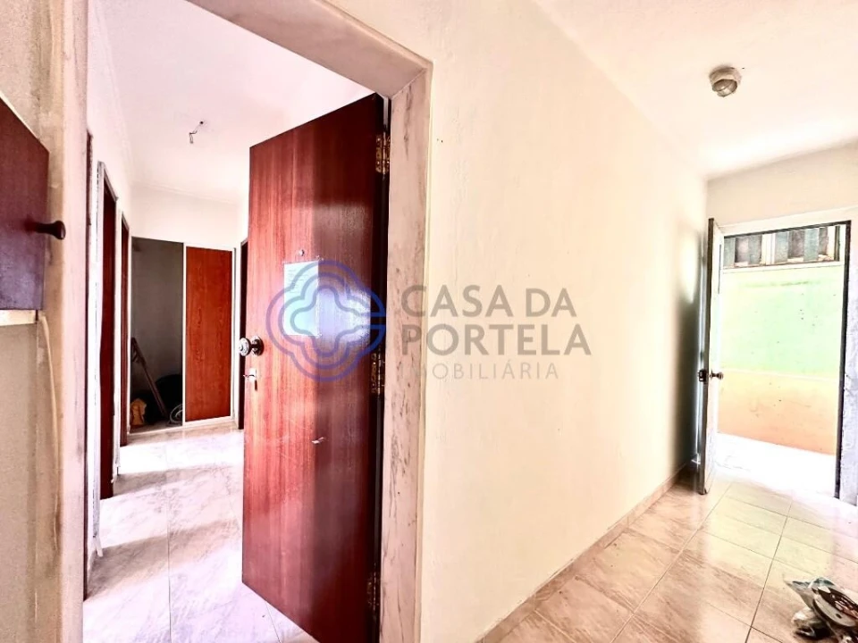 Prédio para Venda em Encosta do Sol Foto 23