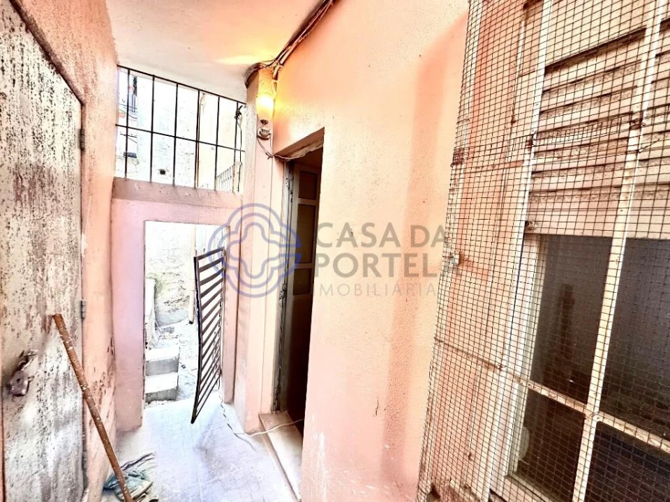Prédio para Venda em Encosta do Sol Foto 47