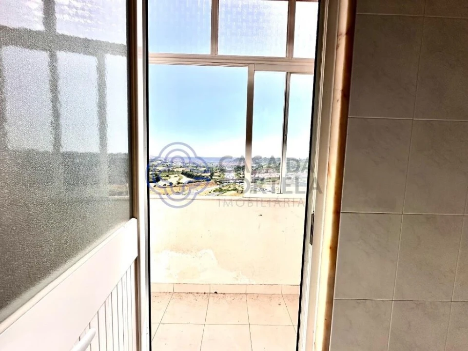 Prédio para Venda em Encosta do Sol Foto 30