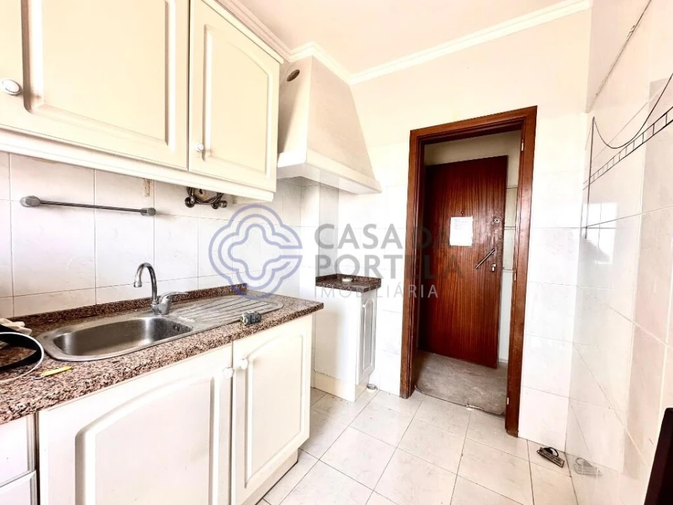 Prédio para Venda em Encosta do Sol Foto 27