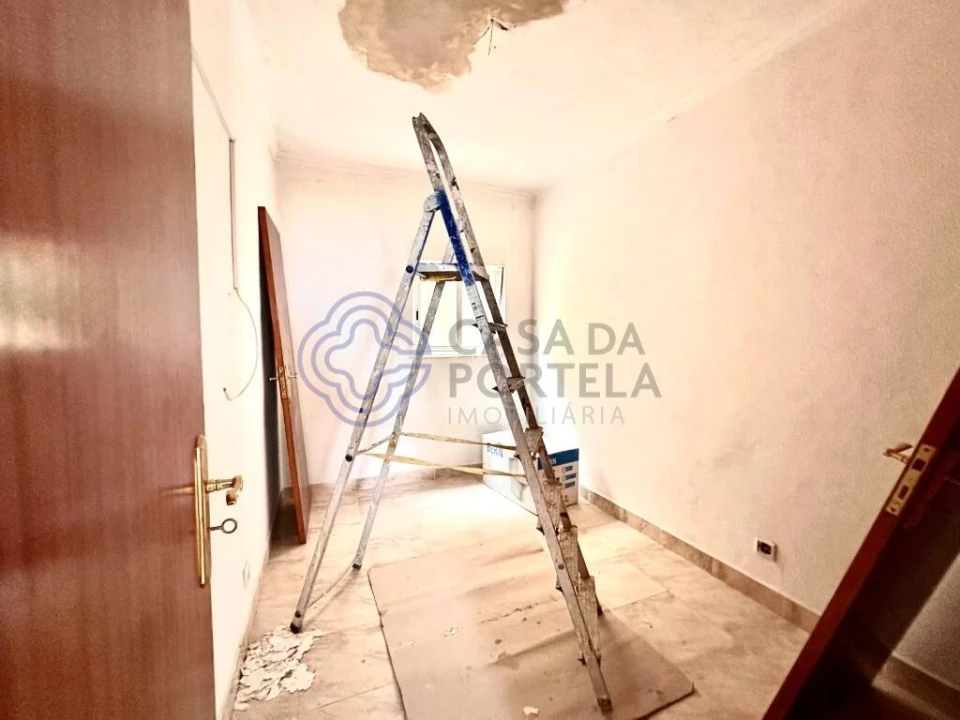 Prédio para Venda em Encosta do Sol Foto 37