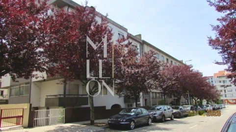 Apartamento T2 para Venda em Paranhos