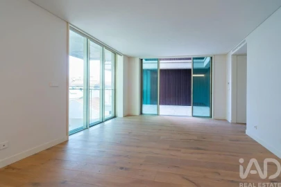Apartamento T2 para Arrendamento em São Vicente