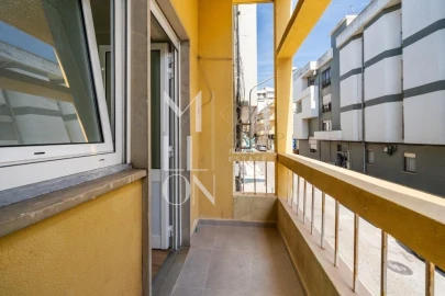 Apartamento T3 para Venda em Portimão
