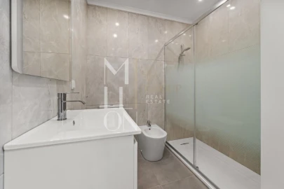 Apartamento T3 para Venda em Portimão