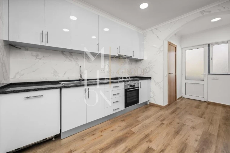 Apartamento T3 para Venda em Portimão Foto 28