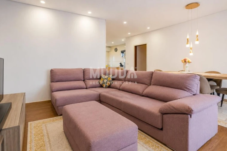 Apartamento T3 para Venda em Vila de Cucujães Foto 4