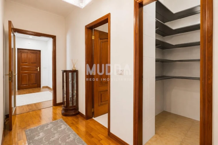 Apartamento T3 para Venda em Vila de Cucujães Foto 13