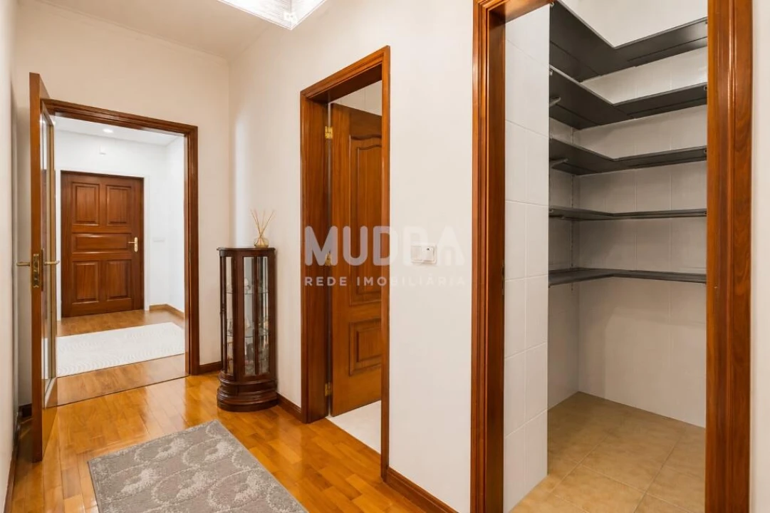 Apartamento T3 para Venda em Vila de Cucujães Foto 13
