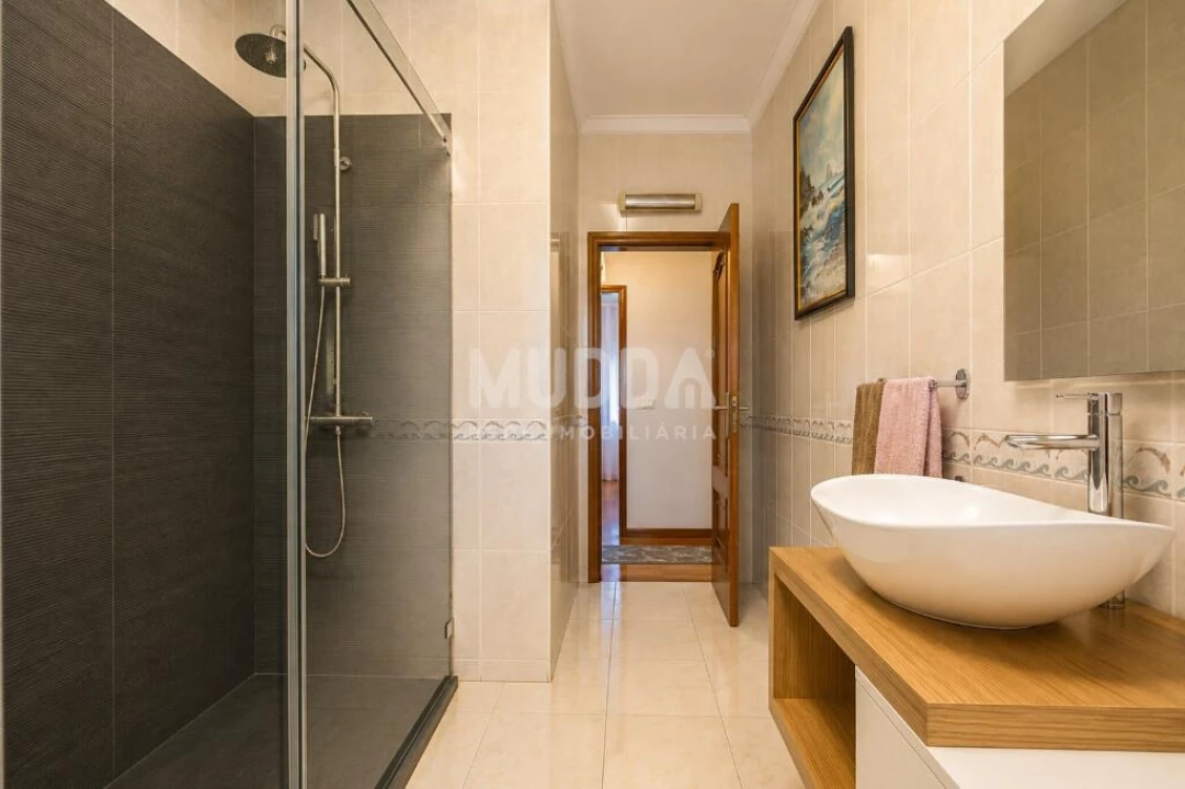 Apartamento T3 para Venda em Vila de Cucujães Foto 17