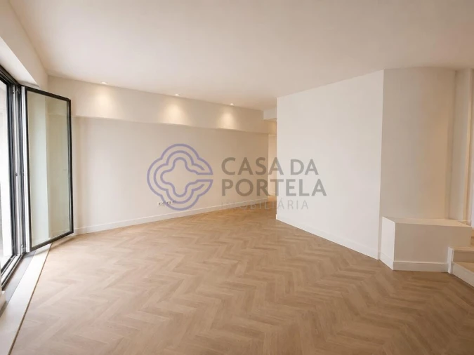 Prédio para Venda em Cedofeita, Santo Ildefonso, Sé, Miragaia, São Nicolau e Vitória Foto 48