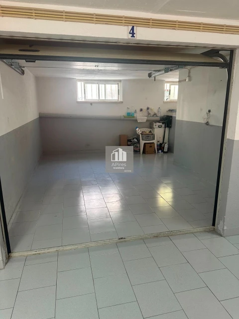 Garagem para Venda em Costa da Caparica
