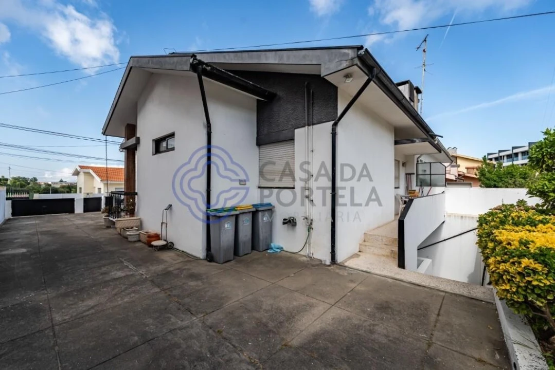 Moradia T3 para Venda em Madalena Foto 3