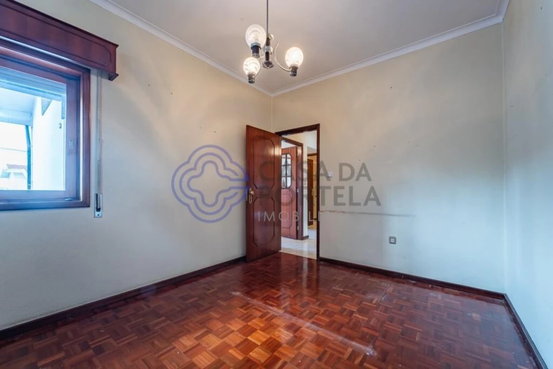 Moradia T3 para Venda em Madalena Foto 16