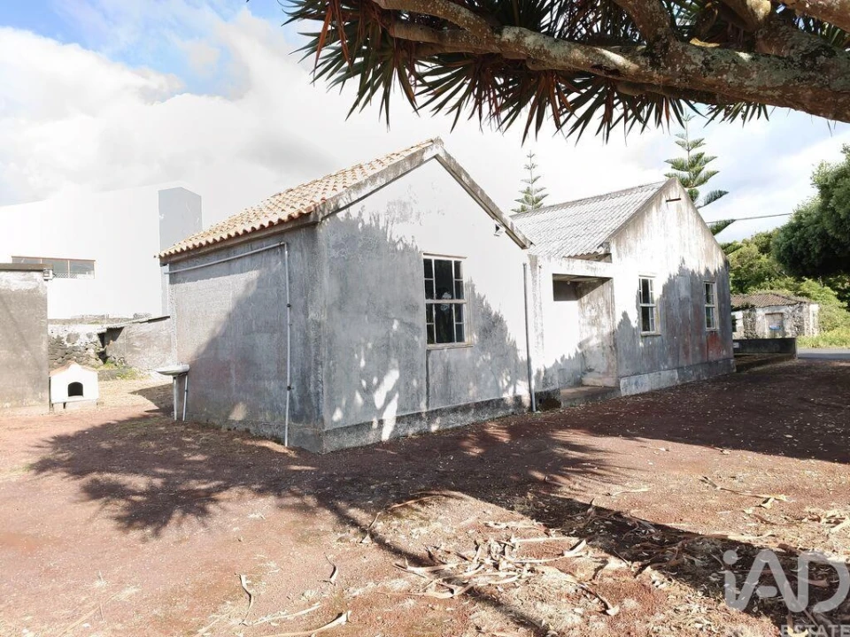 Moradia T4 para Venda em Madalena Foto 19