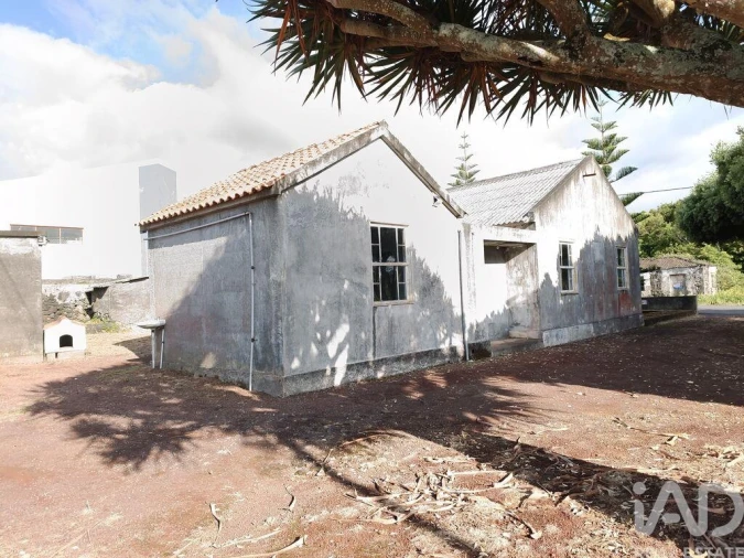 Moradia T4 para Venda em Madalena Foto 19