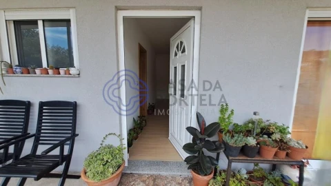 Moradia T2 para Venda em Rebordosa