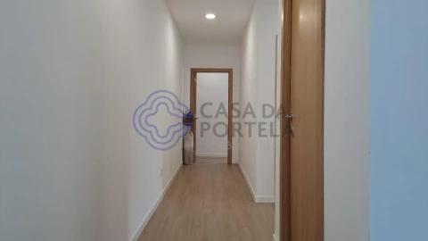 Moradia T2 para Venda em Rebordosa