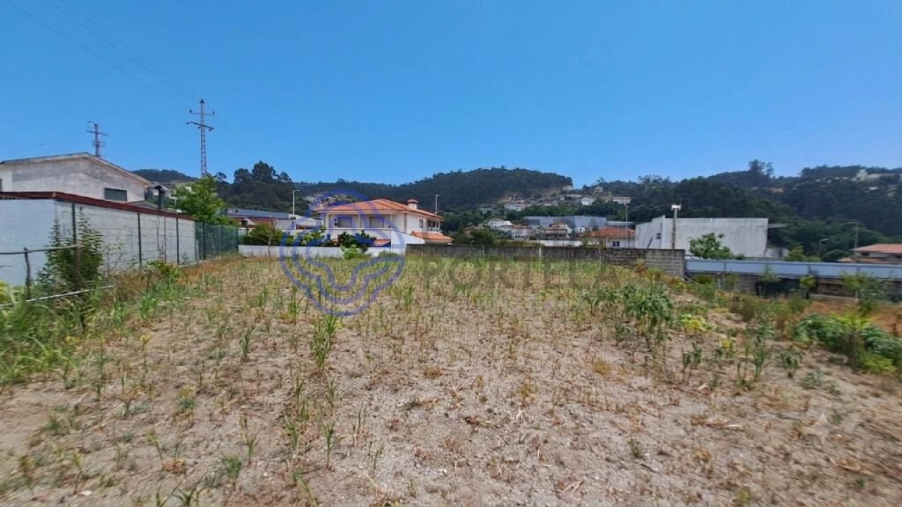 Moradia T2 para Venda em Rebordosa Foto 35