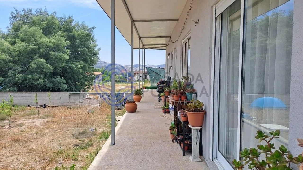Moradia T2 para Venda em Rebordosa Foto 6