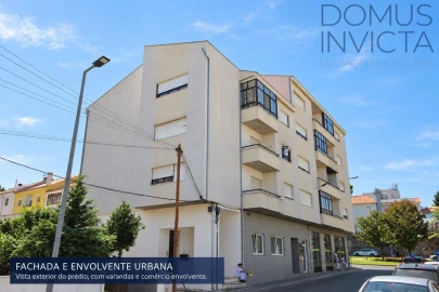 Apartamento T3 para Venda em Sé, Santa Maria e Meixedo