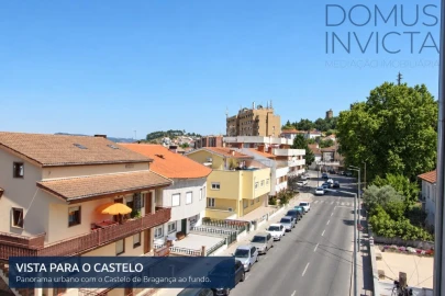 Apartamento T3 para Venda em Sé, Santa Maria e Meixedo