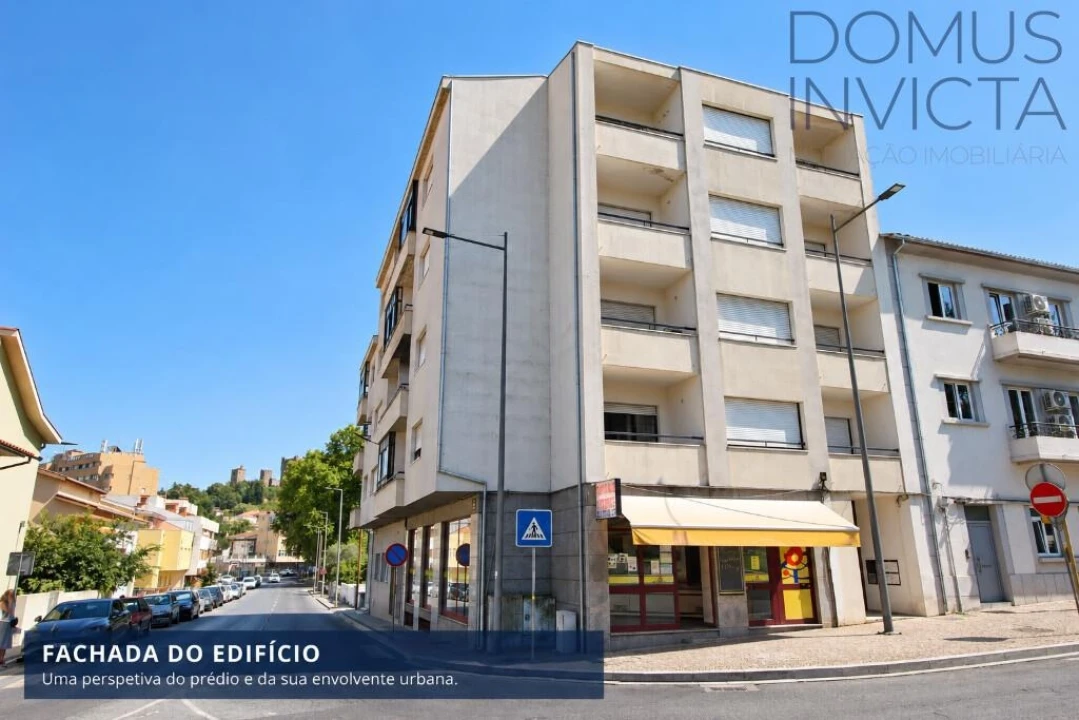 Apartamento T3 para Venda em Sé, Santa Maria e Meixedo Foto 12