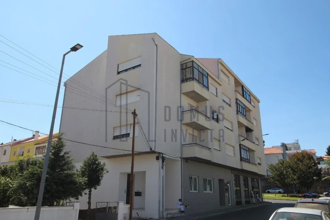 Apartamento T3 para Venda em Sé, Santa Maria e Meixedo Foto 20