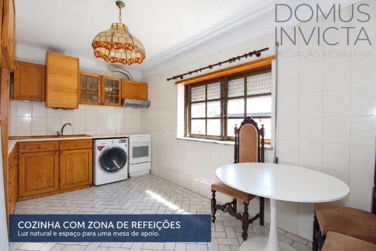 Apartamento T3 para Venda em Sé, Santa Maria e Meixedo Foto 14
