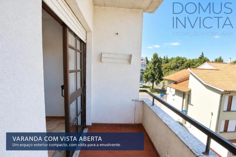 Apartamento T3 para Venda em Sé, Santa Maria e Meixedo Foto 6
