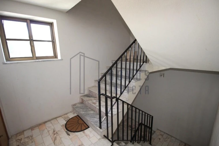 Apartamento T3 para Venda em Sé, Santa Maria e Meixedo Foto 22