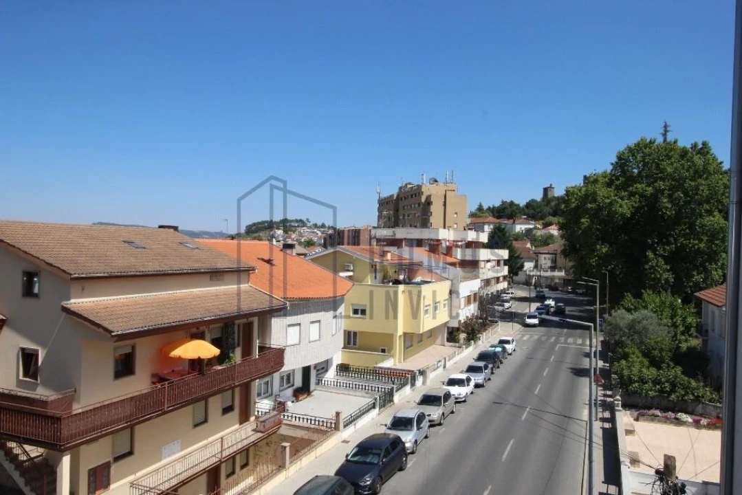 Apartamento T3 para Venda em Sé, Santa Maria e Meixedo Foto 24