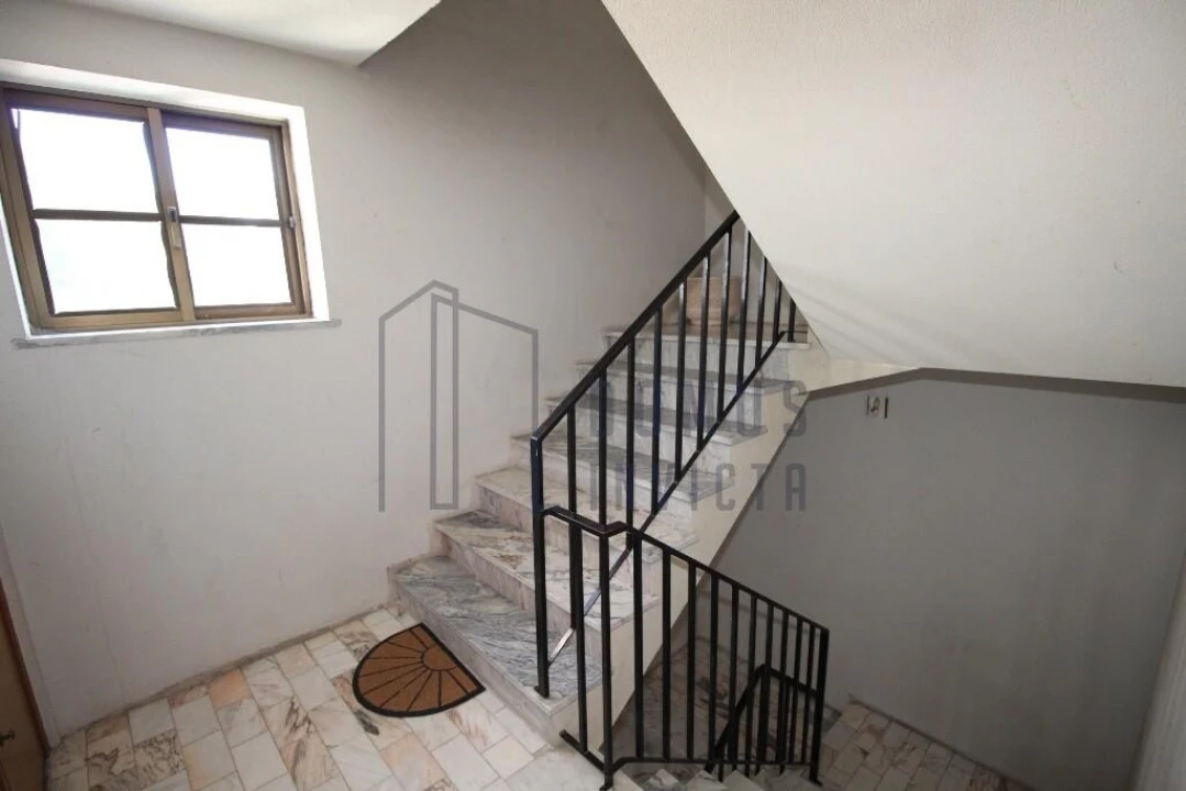 Apartamento T3 para Venda em Sé, Santa Maria e Meixedo Foto 22