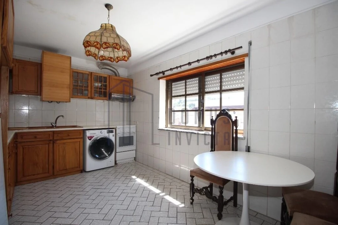 Apartamento T3 para Venda em Sé, Santa Maria e Meixedo Foto 14